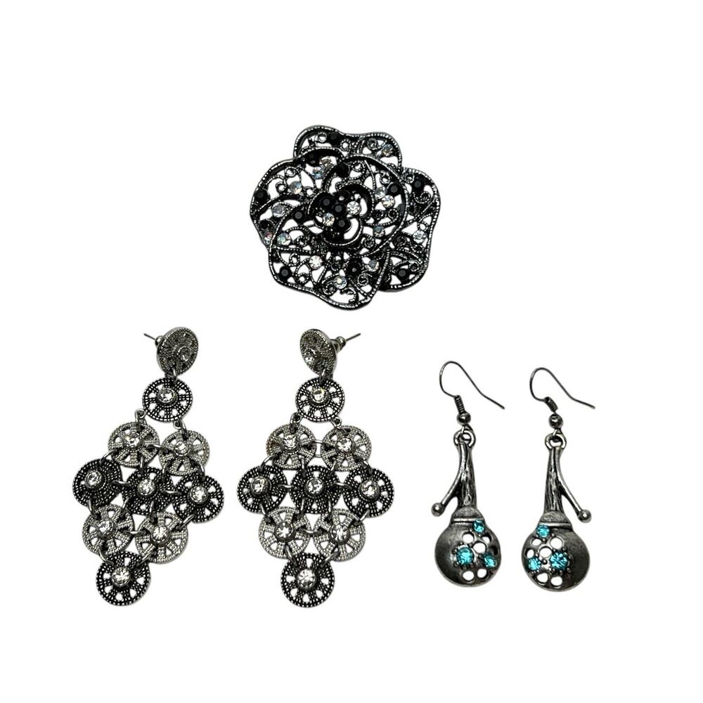 Estate Jewelry Lot Brooch Earrings Rhinestones Whimsigoth Fashion Gunmetal Gray